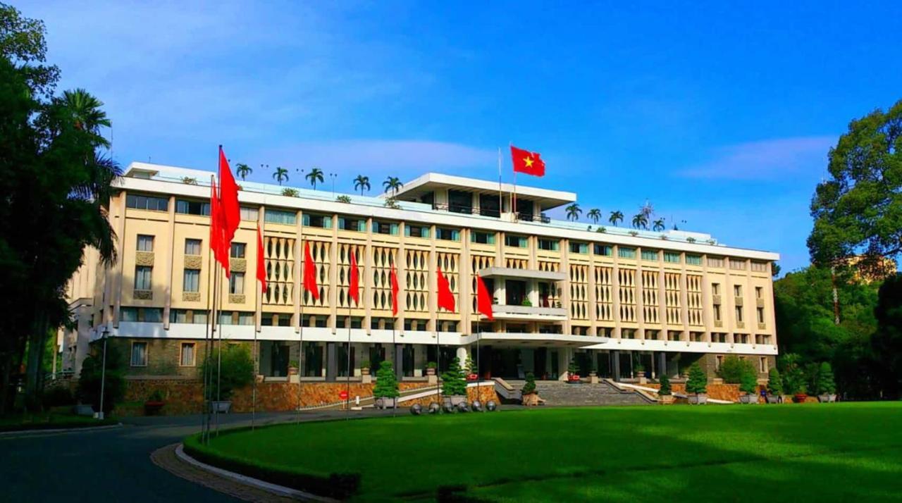 Ramada Encore By Wyndham Saigon D1 - Formerly M Boutique Hotel Saigon Ho-Chi-Minh-Stadt Exterior foto