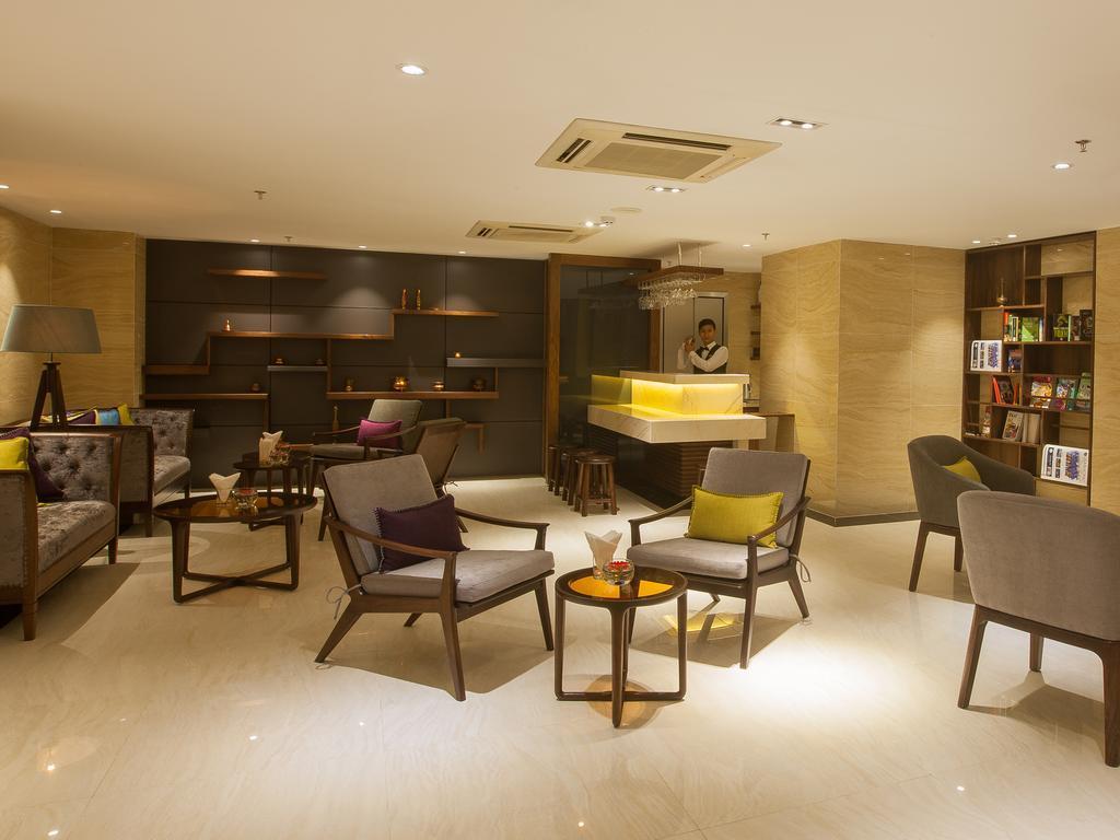 Ramada Encore By Wyndham Saigon D1 - Formerly M Boutique Hotel Saigon Ho-Chi-Minh-Stadt Exterior foto