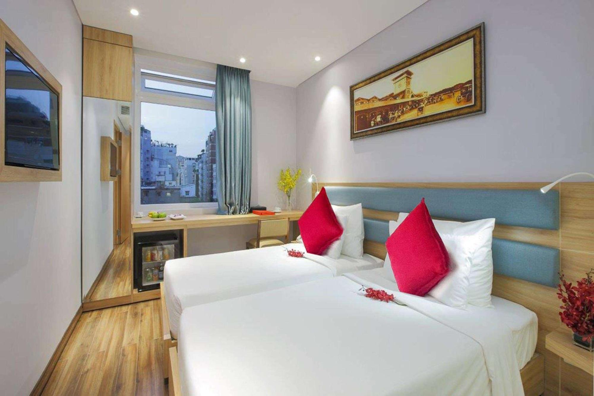 Ramada Encore By Wyndham Saigon D1 - Formerly M Boutique Hotel Saigon Ho-Chi-Minh-Stadt Exterior foto