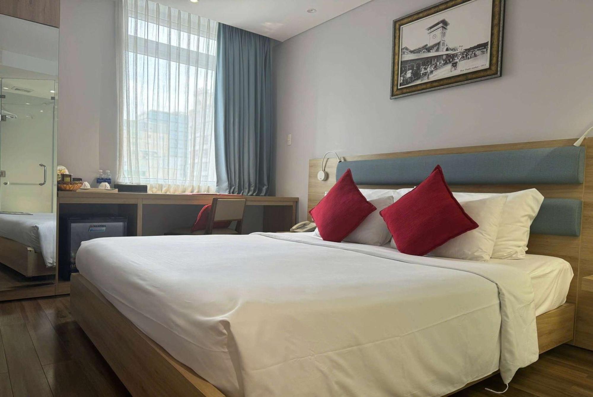 Ramada Encore By Wyndham Saigon D1 - Formerly M Boutique Hotel Saigon Ho-Chi-Minh-Stadt Exterior foto