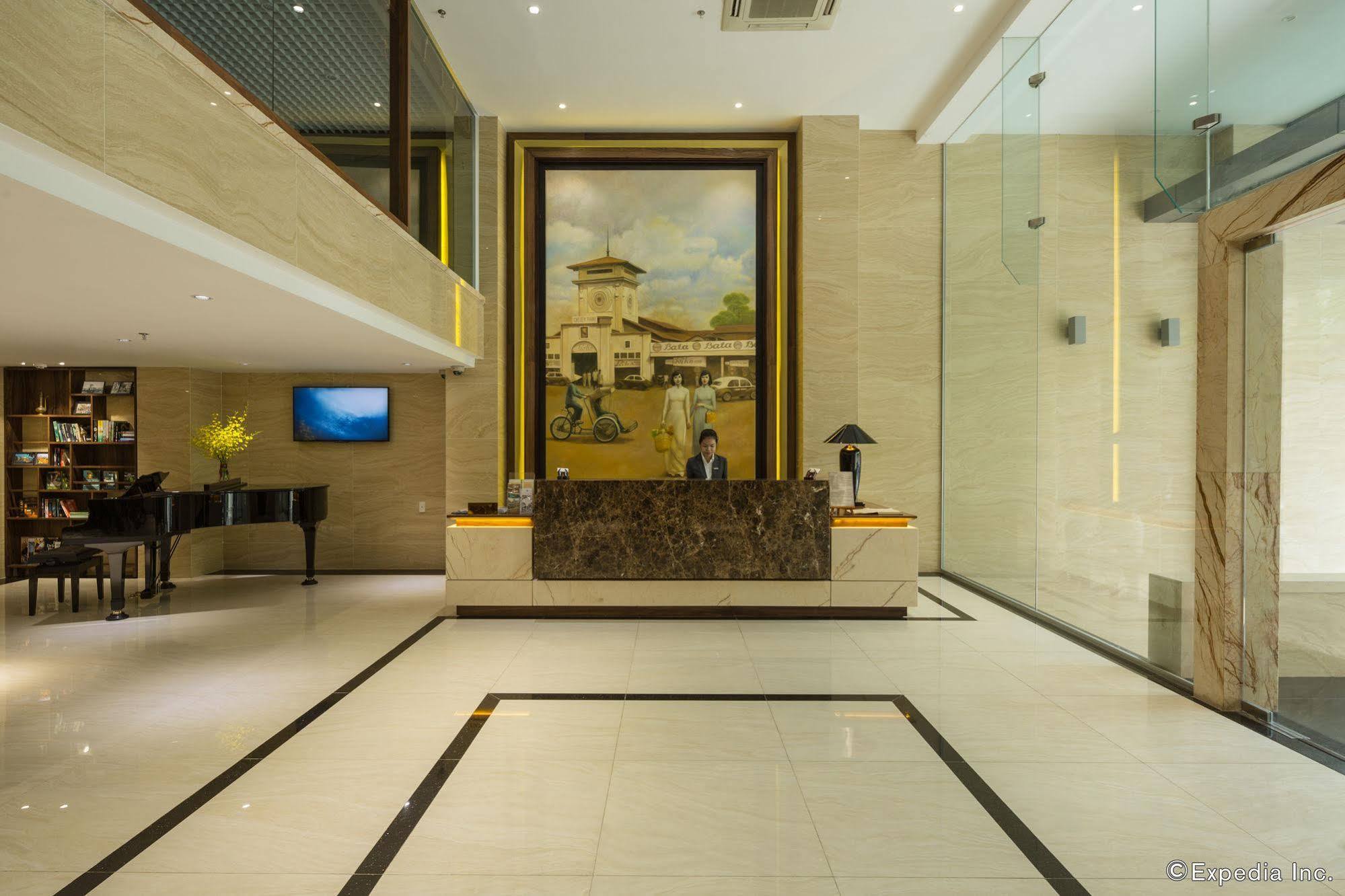Ramada Encore By Wyndham Saigon D1 - Formerly M Boutique Hotel Saigon Ho-Chi-Minh-Stadt Exterior foto